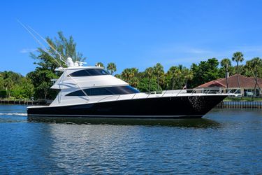 80' Viking 2017 Yacht For Sale